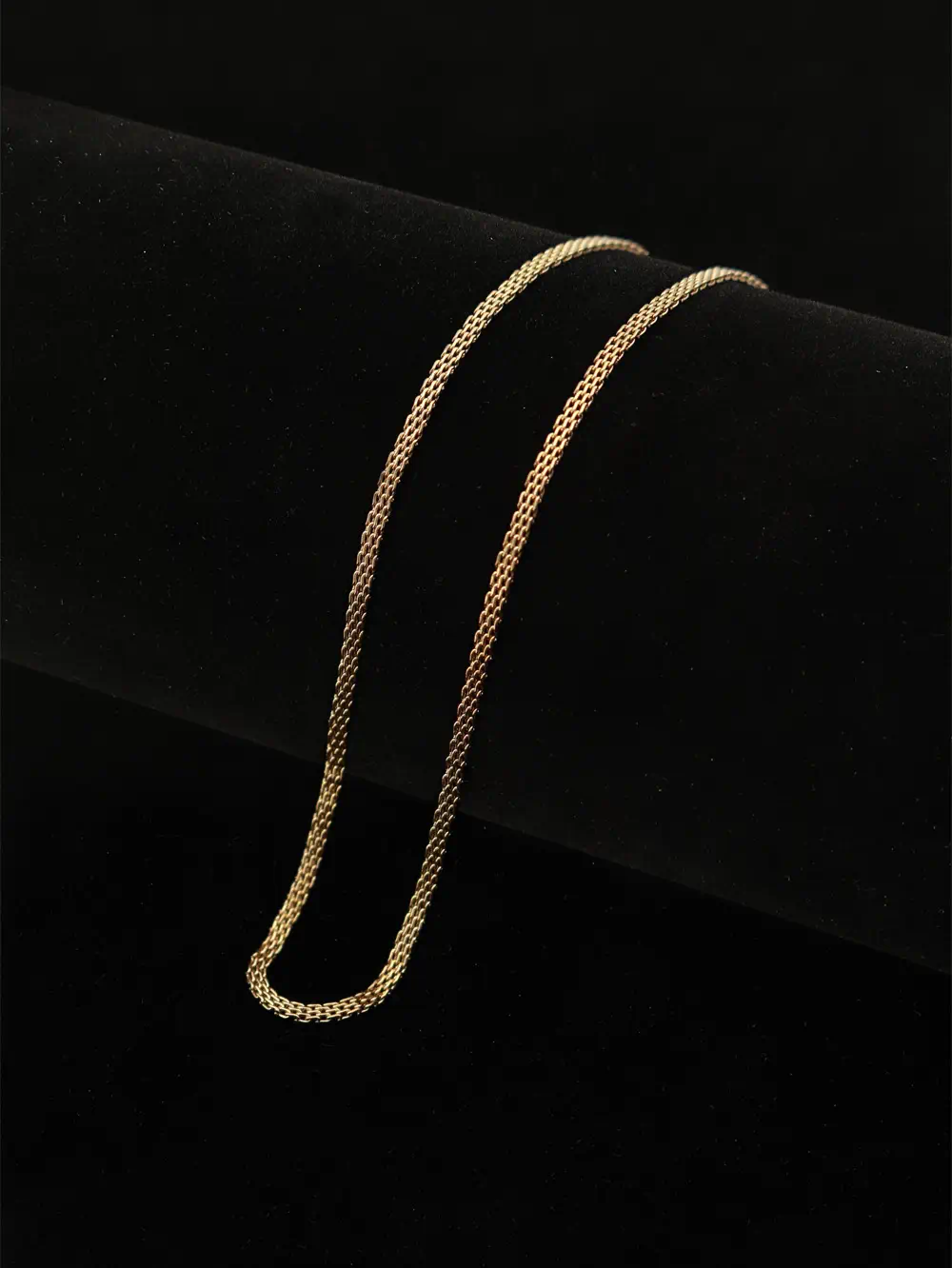 COLLAR DE ACERO DORADO MODELO TEJIDO CHINO